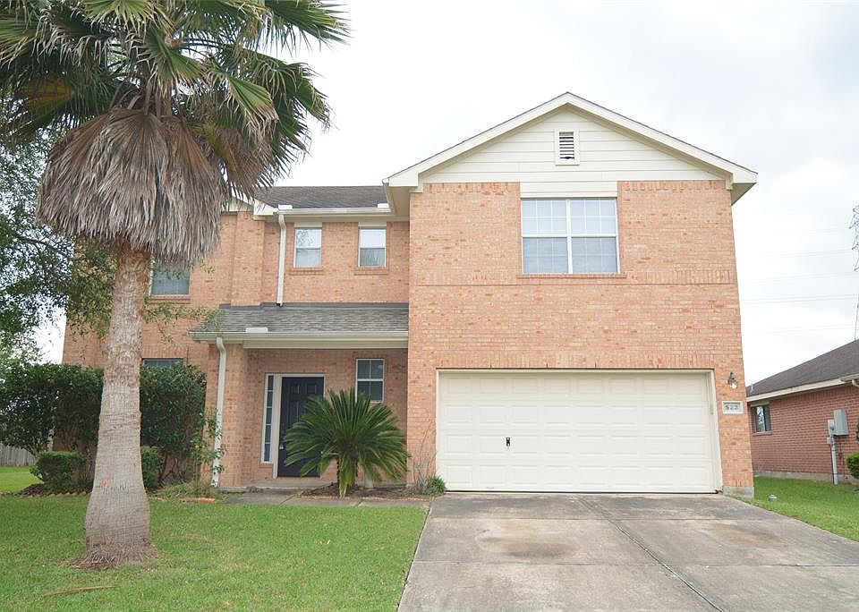 1st image of 523 Small Cedar Dr