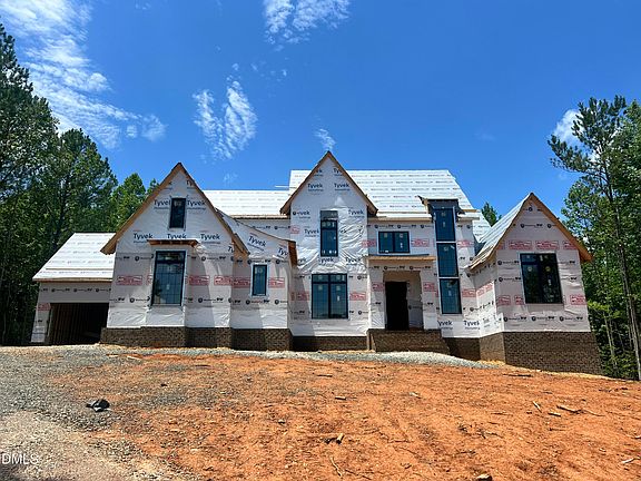 2nd image of 95 Mountaintop Cir