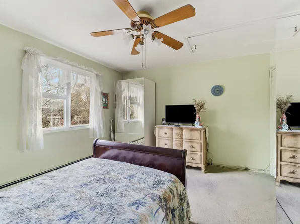 220-47 73rd Avenue image 17 of 19