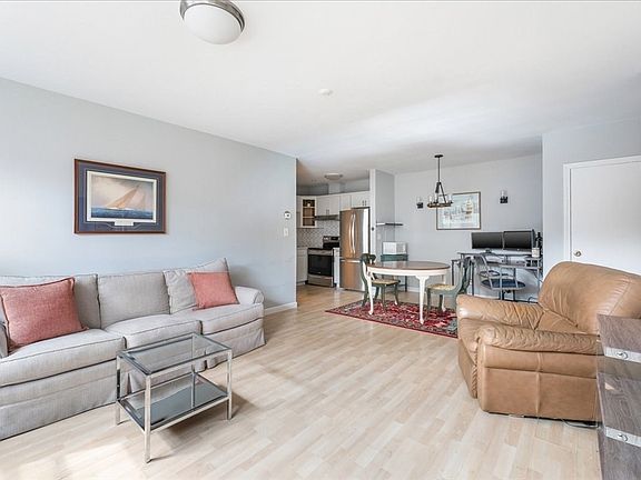 5th image of 8 Tara Dr Unit 1