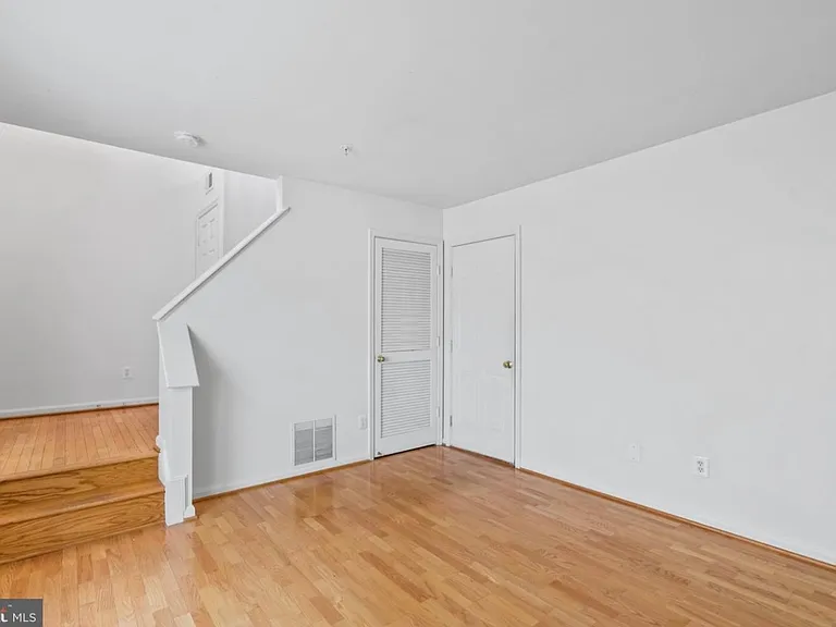 3508 Clay Creek Ct — Photo 7