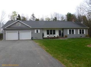 819 Lebanon Rd, Winterport, ME 04496