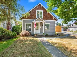 412 7th St NW, Puyallup, WA 98371