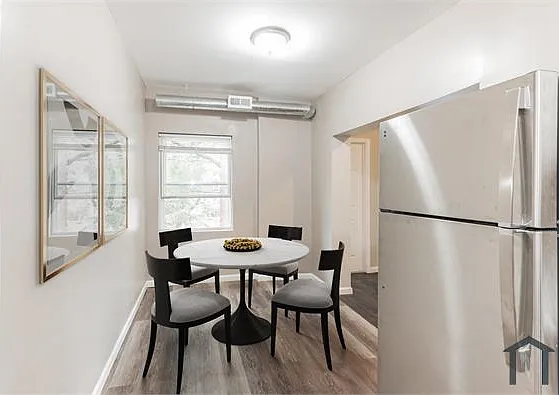 1 bed, 1100 sqft, $1,295 — Photo 3