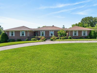 202 S Stourbridge Rd, Versailles, KY, 40383