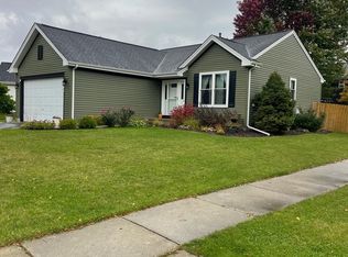 300 S Shagbark Ct, Round Lake, IL 60073