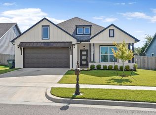 10809 N 121st East Ave, Owasso, OK 74055