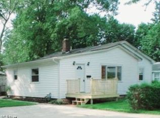 38380 N Beachview Rd, Willoughby, OH 44094