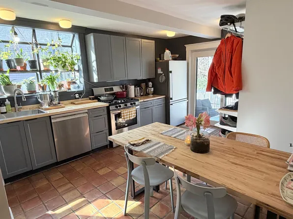 134 Larch Rd, Cambridge, MA 02138