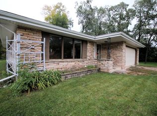 2810 Sunrise Rd, Racine, WI 53402