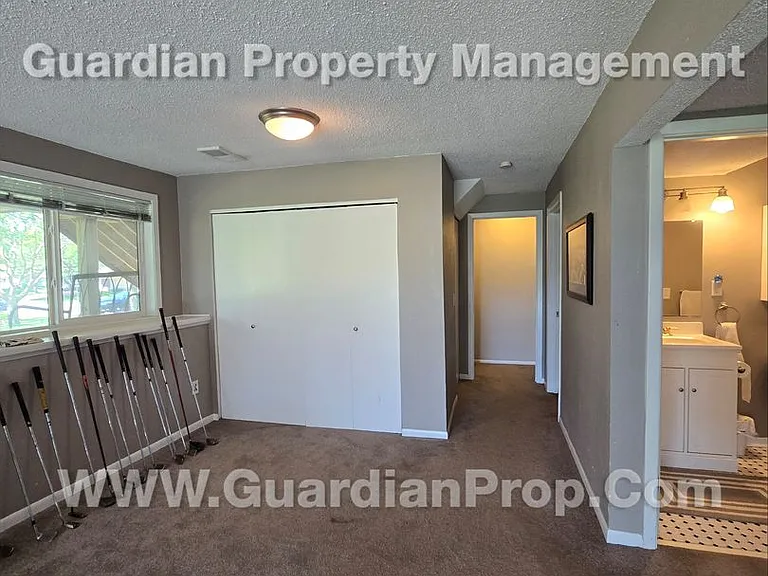 831 Pontiac Ln — Photo 15