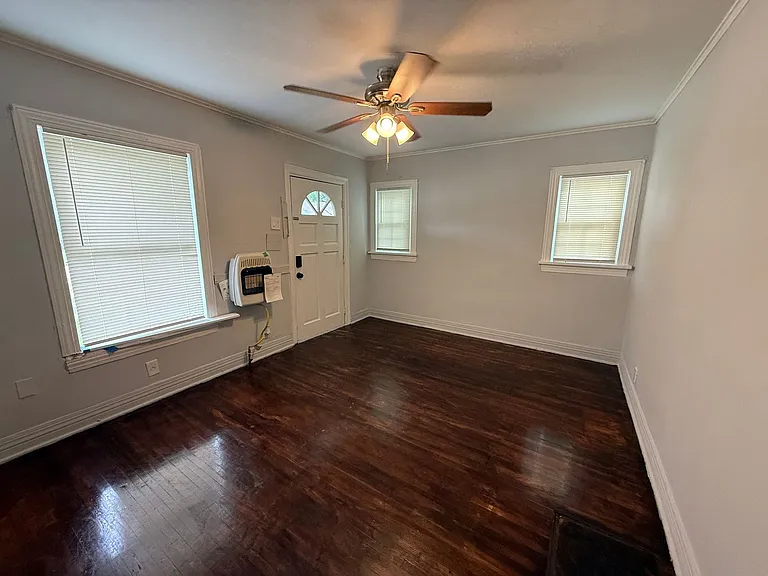 2814 E Admiral Ct — Photo 4