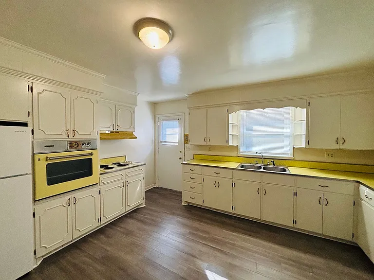 188AB - 315 Reynolds Ave. DM — Photo 14