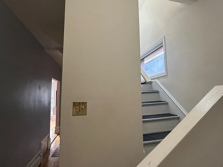 427 Sunnyside Ave #B — Photo 12