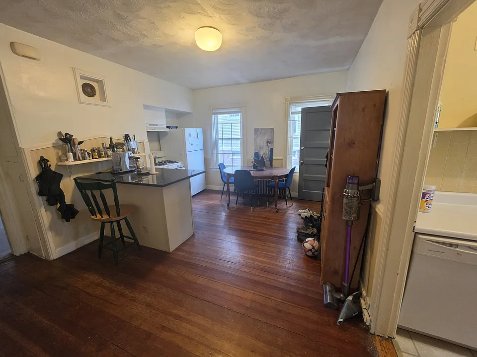 212 Power St #1