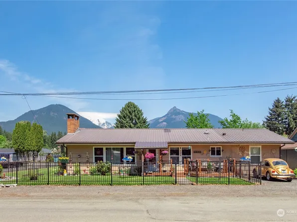 124 Main Street W, Packwood, WA 98361