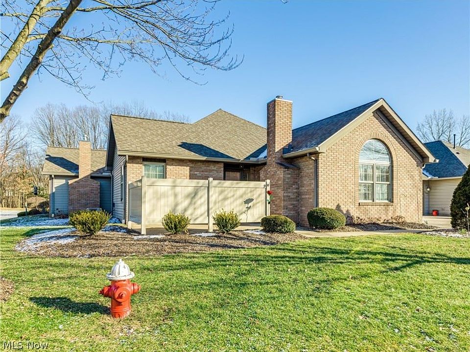 1st image of 1427 Tewksbury Cir