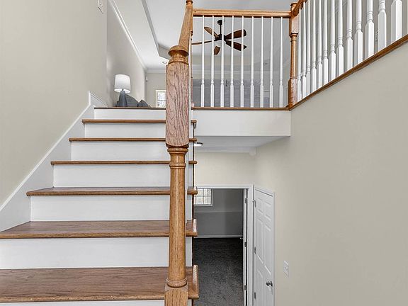 4th image of 121 Peaceful Ln