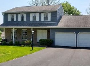 909 Jeanette Rd, Endicott, NY 13760