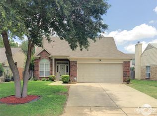 2632 Dahlia Dr, Fort Worth, TX 76123