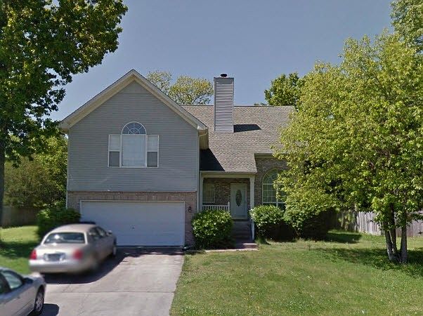1st image of 213 Ella St