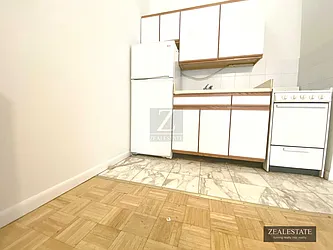 Rented by ZealEstate Group Inc