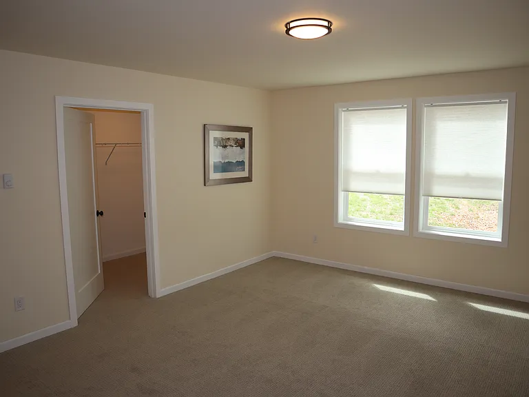 9504 Farwest Dr SW — Photo 10