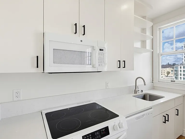 702 Ash St #702 — Photo 7