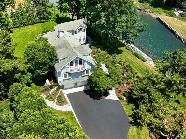 20 Nichols Rd, Cohasset, MA 02025