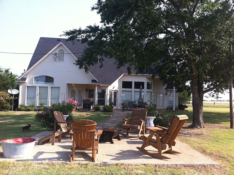 2nd image of 103 Pecan Grove Rd