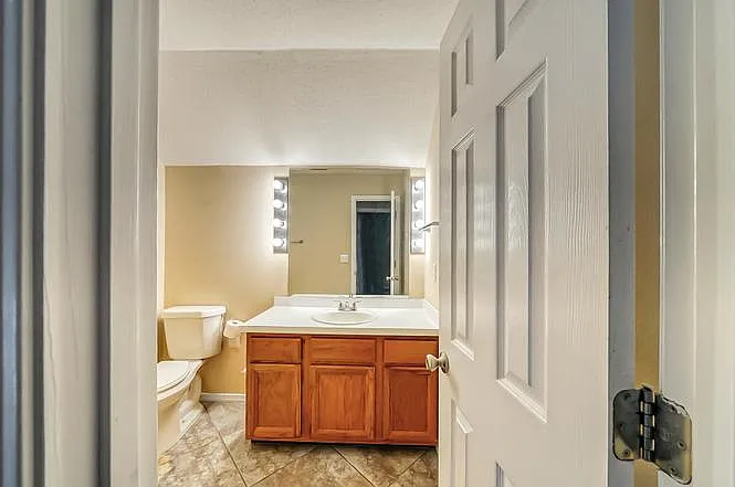 301 Ashley Dr — Photo 25