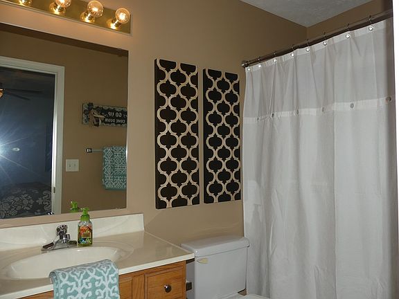 3rd image of 2384 Heritage Park Dr