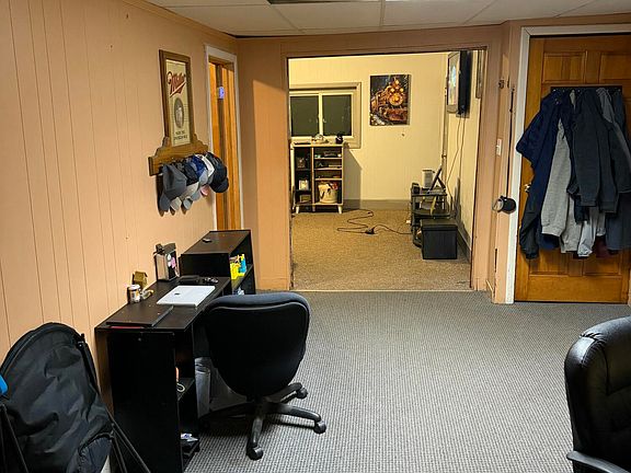 4th image of 303 Sheridan Dr
