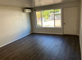 147 E Jefferson Ave #3, Cottage Grove, OR 97424