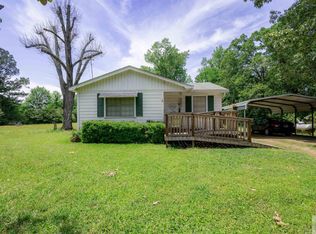 371 Bateson Ln, Texarkana, TX 75501