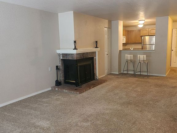 4th image of 15433 Country Club Dr Unit G201
