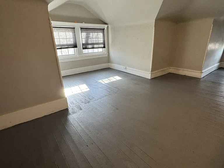 3421 E 16th Ave — Photo 9