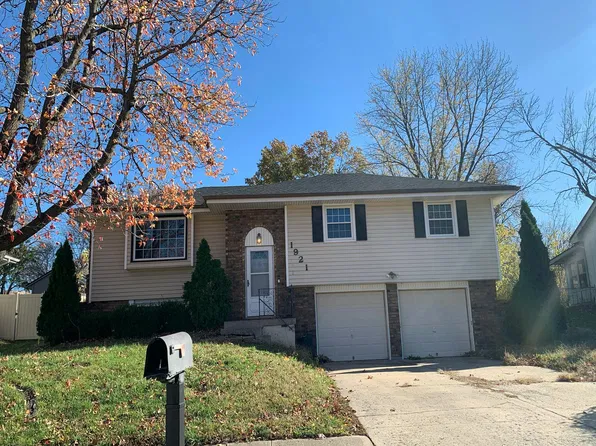 1921 N Concord Rd, Independence, MO 64058
