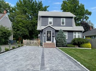 96 14th St, Cresskill, NJ 07626