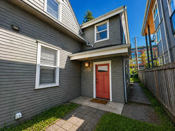 5252 Brooklyn Ave NE #5250, Seattle, WA 98105