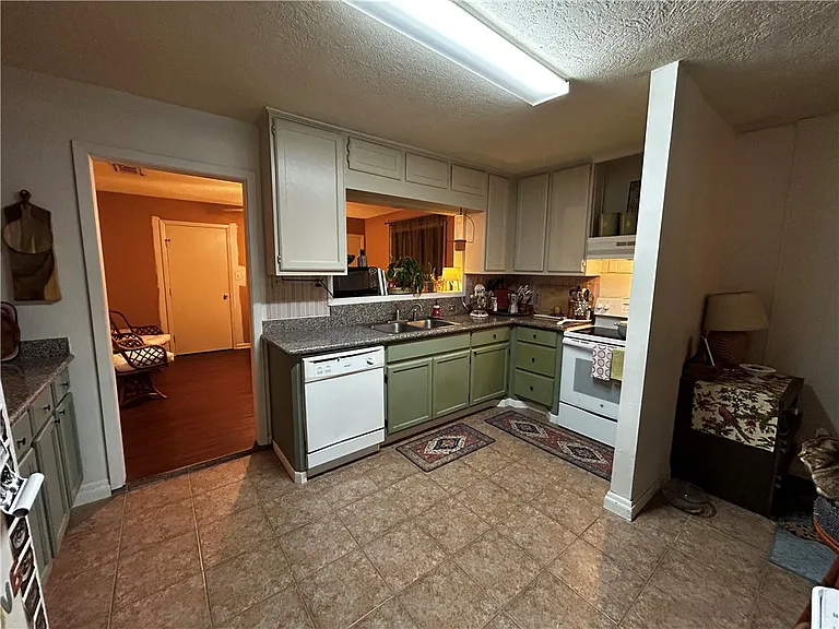 405 Live Oak St #A — Photo 14