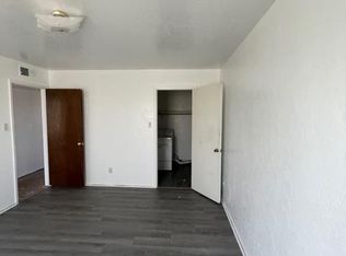1010 Meadowlark Ct SE, Rio Rancho, NM 87124