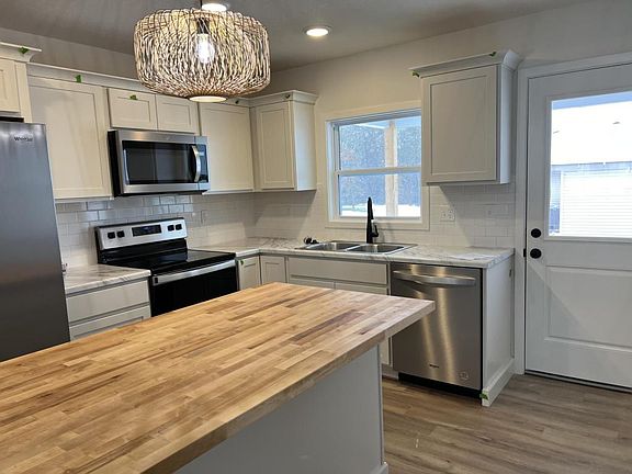3rd image of 7700 E Rainbow Dr