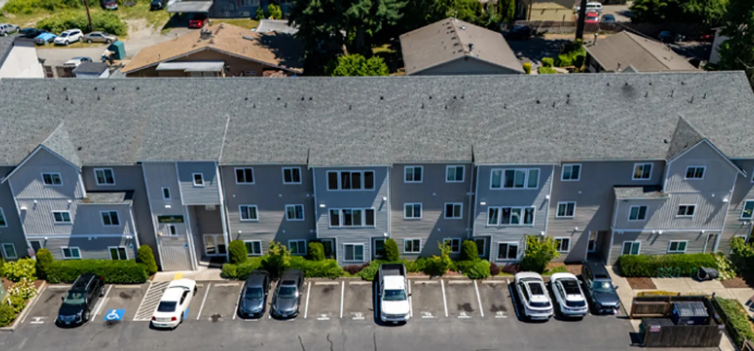 Ambaum Place I | Modern Apartment Homes w/ In-Unit Laundry! — Photo 4