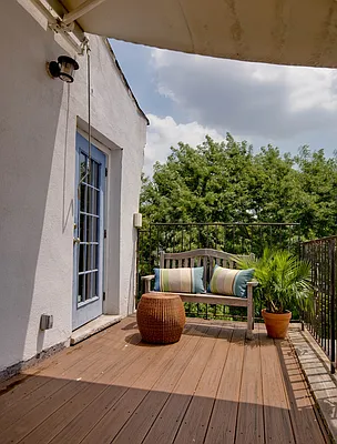 Sold by Brown Harris Stevens | media 21