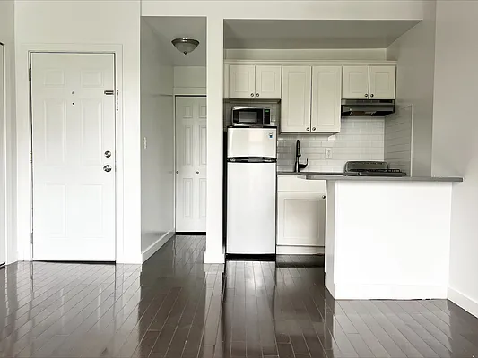 Rented by Corcoran | media 6