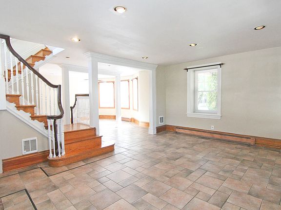 3rd image of 303 Owen Ave