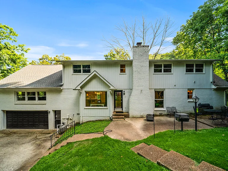 6616 Valley Dr — Photo 40