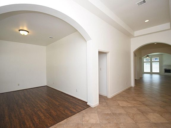 5th image of 5611 Plum Point Ct