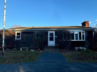 2 Aguiar Ave, Tiverton, RI 02878